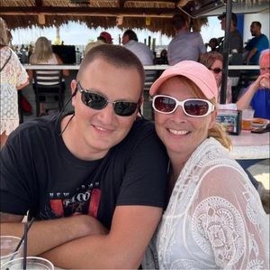 Meet your Posher, Keva